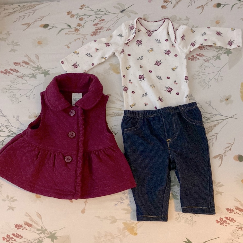 3 pc NEWBORN Carter’s
